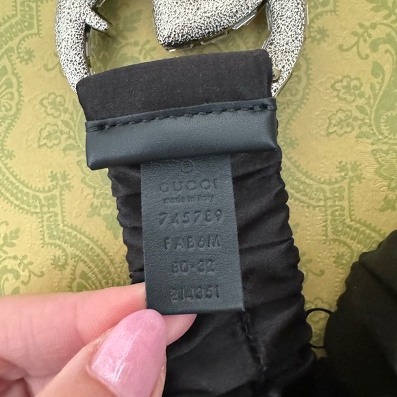 GUCCI black stretch belt in super rich stretchy satin size 80/32 - Picture 2 of 5